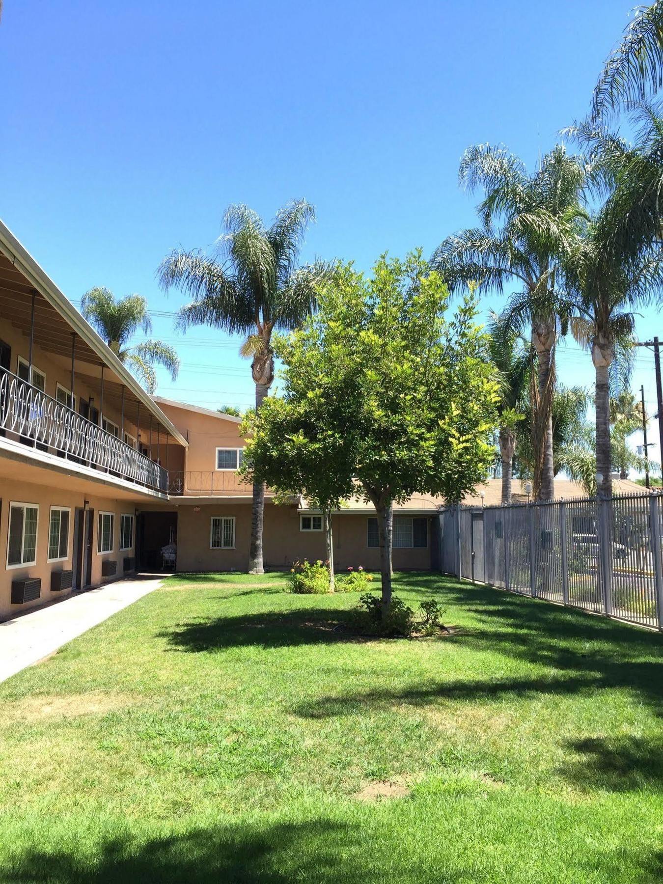 Hyland Motel Van Nuys Los Angeles Exterior photo